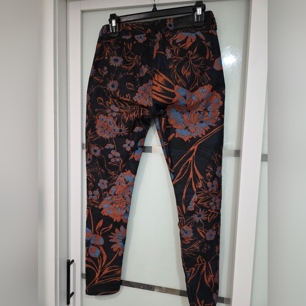 Desigual “Beflower” Floral Cropped Skinny Pants Size 38 (US 4) Stretch - Picture 13 of 15
